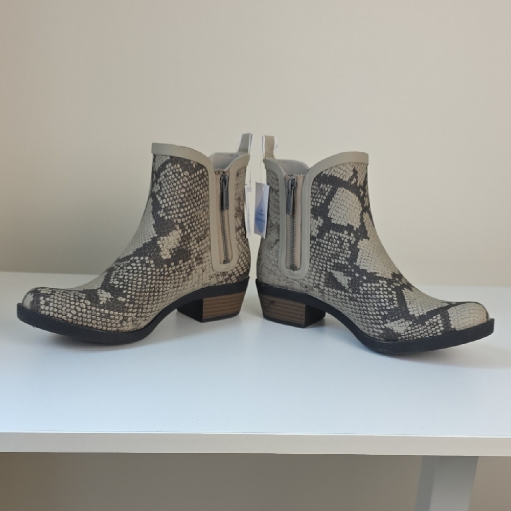 Lucky Brand Tan and Brown Snakeprint Ankle Boots.  Size 8. NWT - Picture 5 of 13
